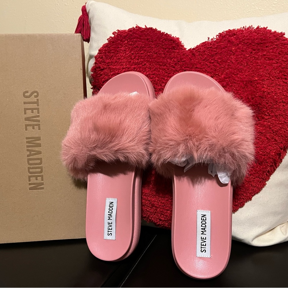 Barbie Pink Slippers